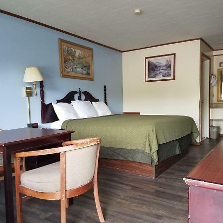 A Sapphire Inn Franklin Exteriér fotografie