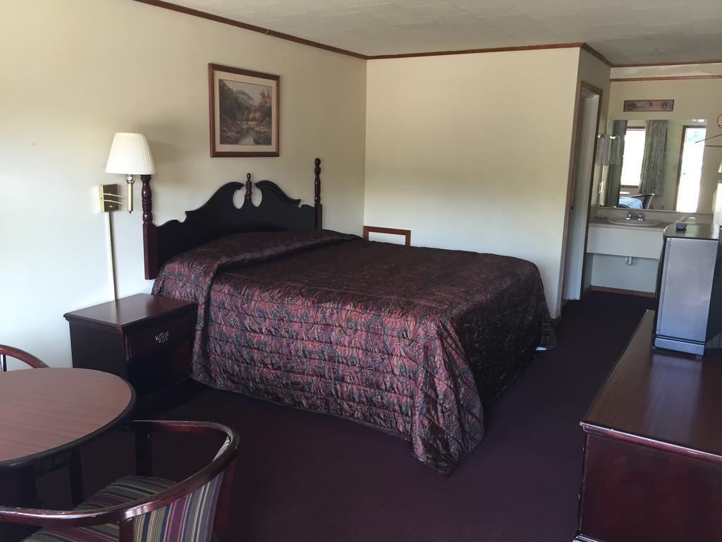 A Sapphire Inn Franklin Pokoj fotografie
