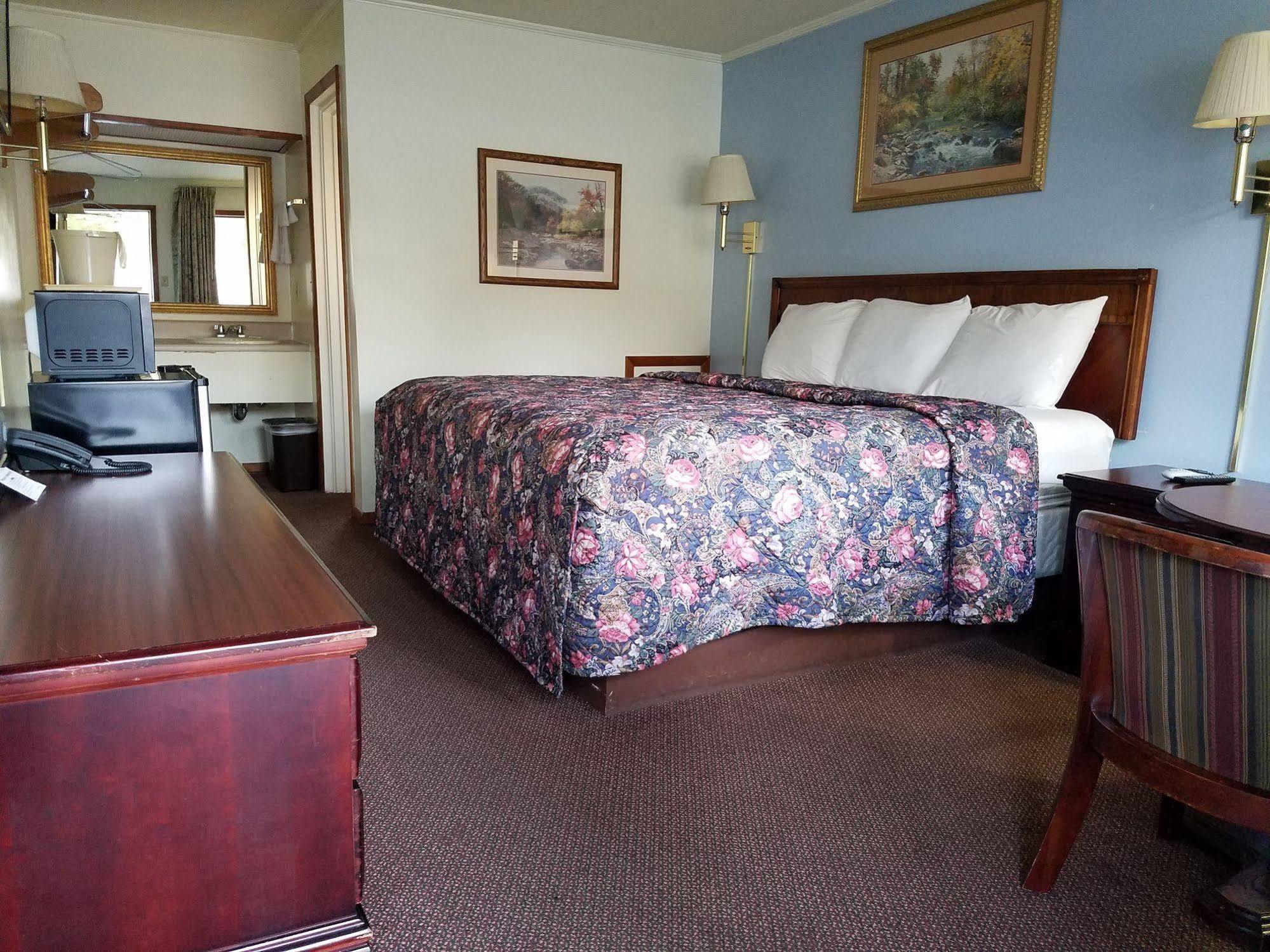 A Sapphire Inn Franklin Exteriér fotografie